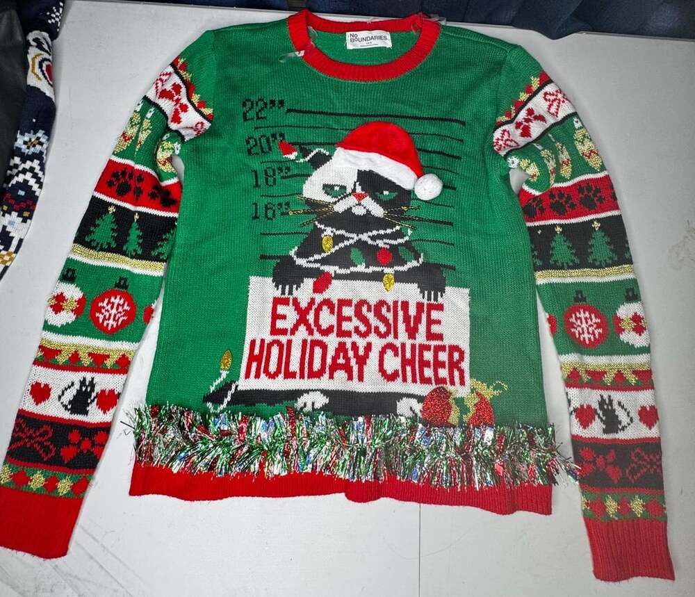 No Boundaries Cat Ugly Christmas Sweater Size S 4-6 Green Excessive Holiday